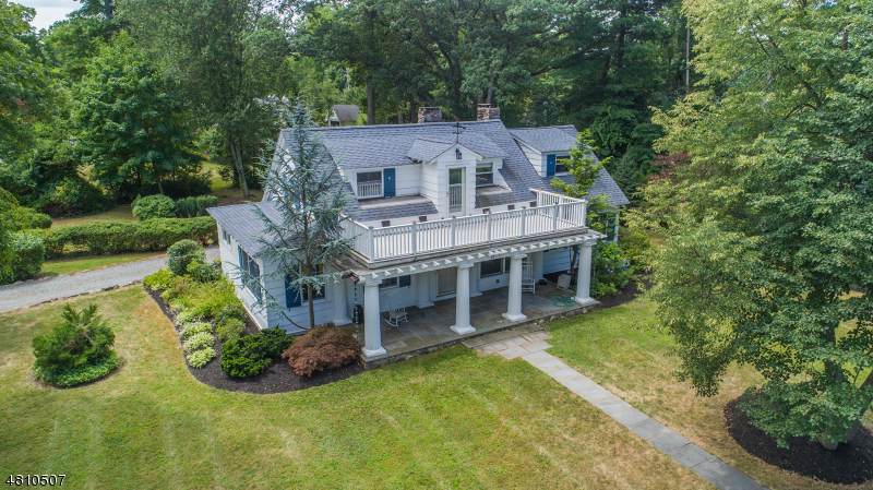 11 Lake Ave - Photo 1
