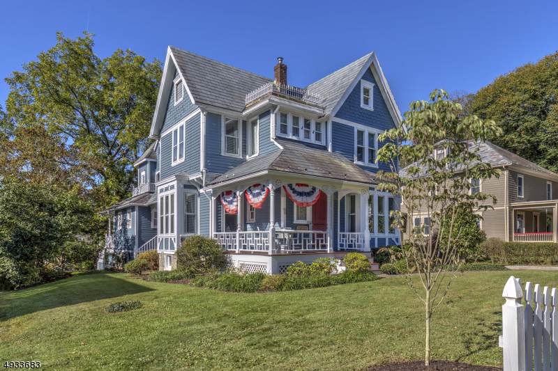 63 Main St - Photo 1