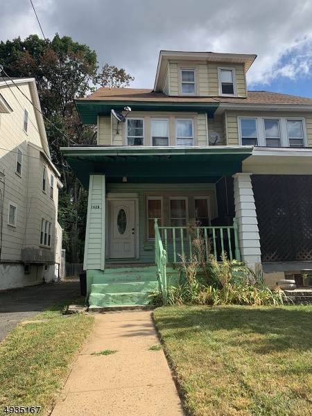 1428 Stuyvesant Ave - Photo 1