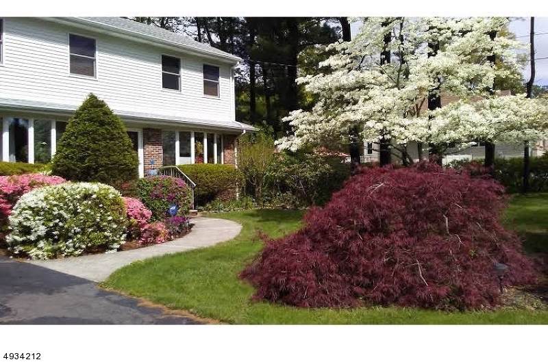 144 E Crescent Ave - Photo 1