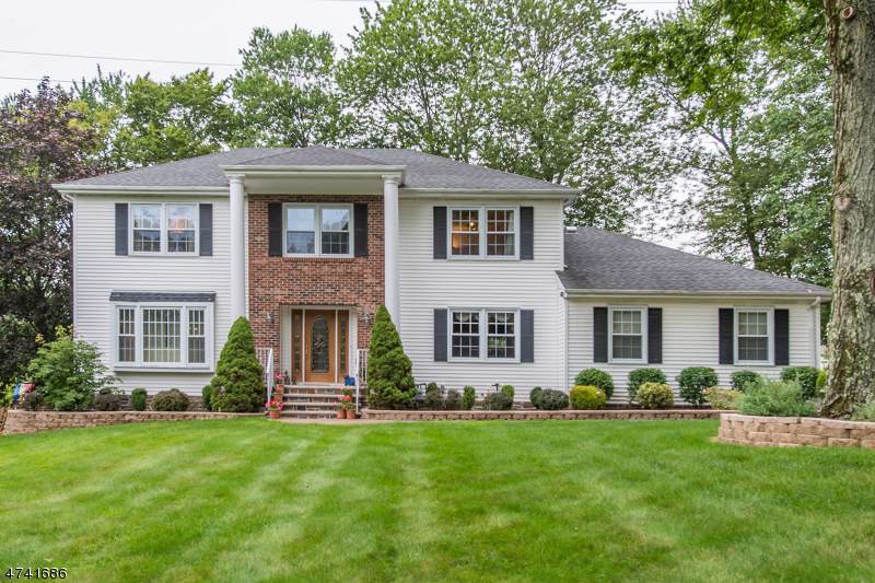 11 Prince Henry Dr - Photo 1
