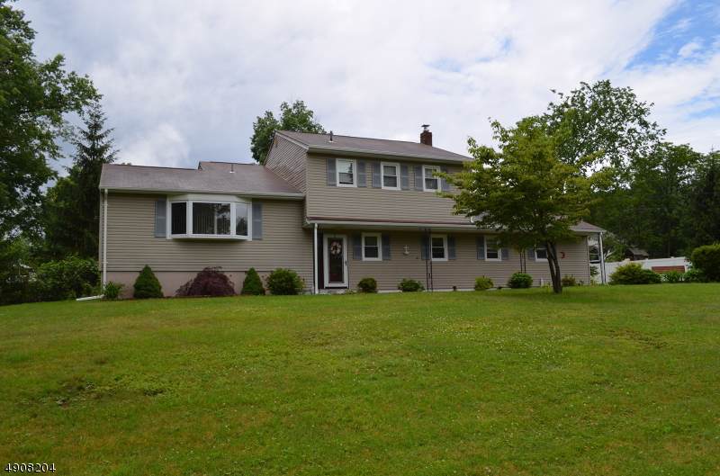 3 Beaumont Pl - Photo 1