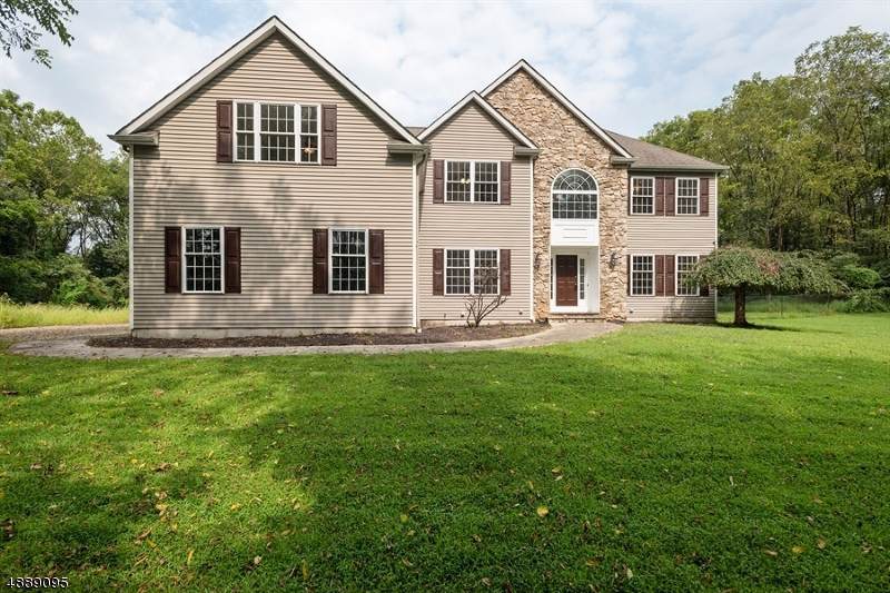 33 Benjamin Dr - Photo 1