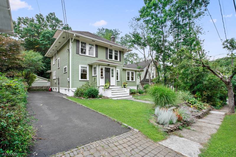 4 Beach St - Photo 1