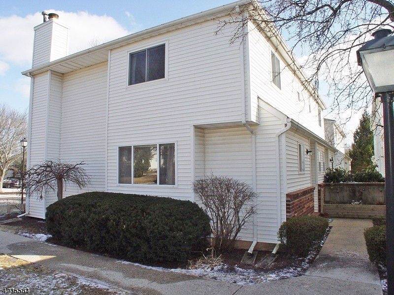 204 Blackberry Ct - Photo 1