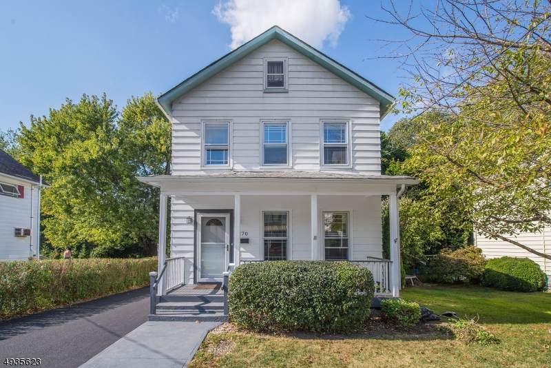 270 Center St - Photo 1