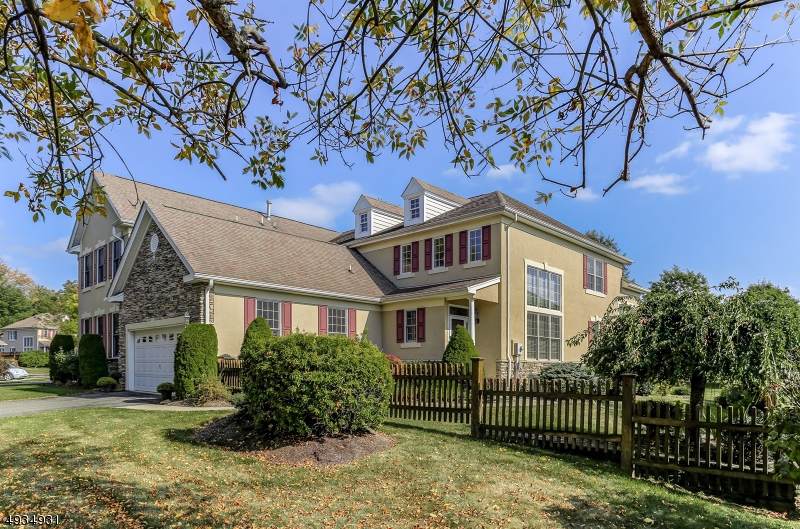 11 Brown Ct - Photo 1
