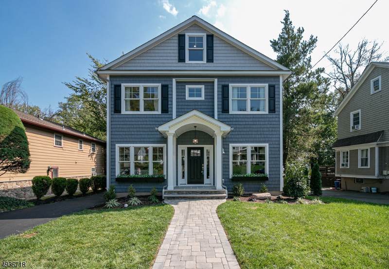 626 4TH AVE - Photo 1