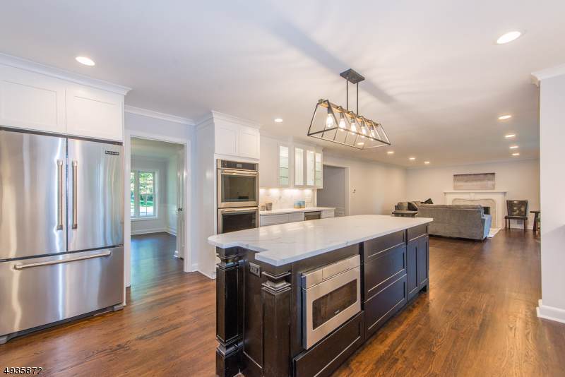 92 Rotary Dr - Photo 1