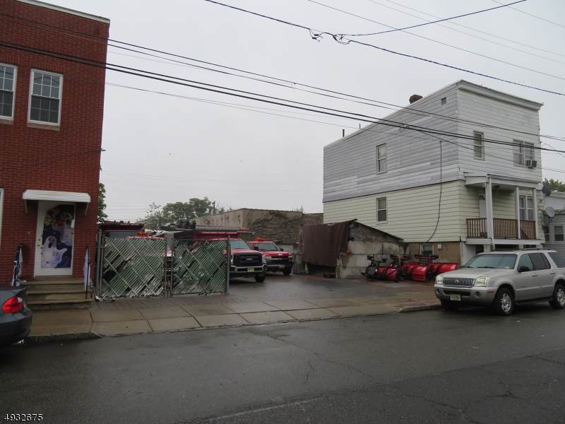 24 Greylock Avenue - Photo 1