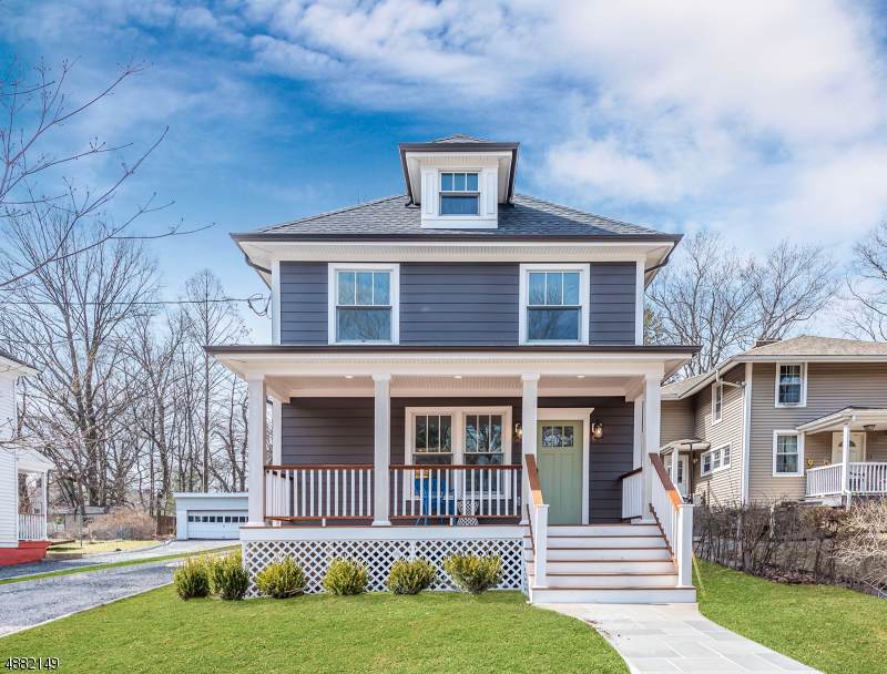 99 Myrtle Ave - Photo 1
