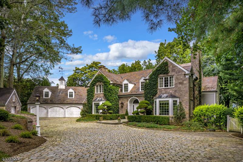 131 Clark Rd - Photo 1