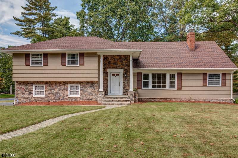 308 Hillside Ave - Photo 1