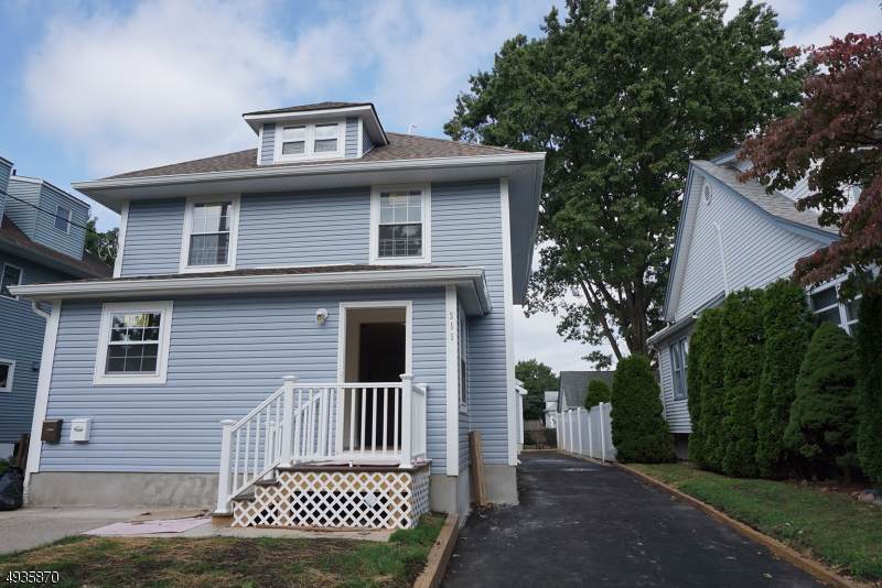 311 Manning Ave - Photo 1