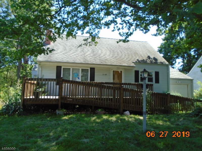 3 31ST ST 1X - Photo 1