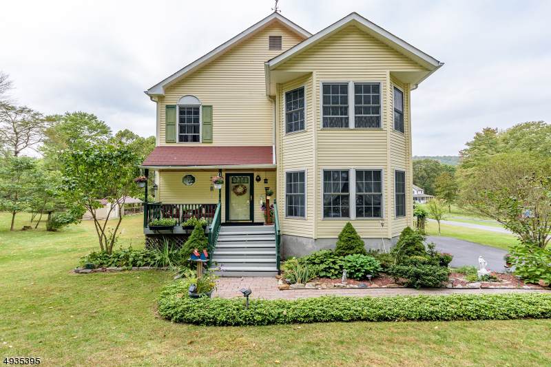 49 Tamarack Rd - Photo 1