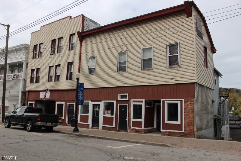 19 Main St - Photo 1