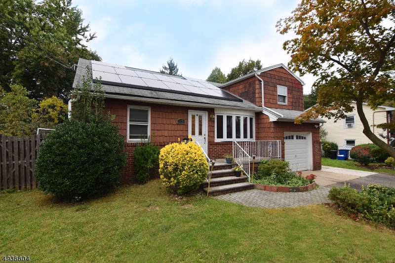 25 Grove St - Photo 1