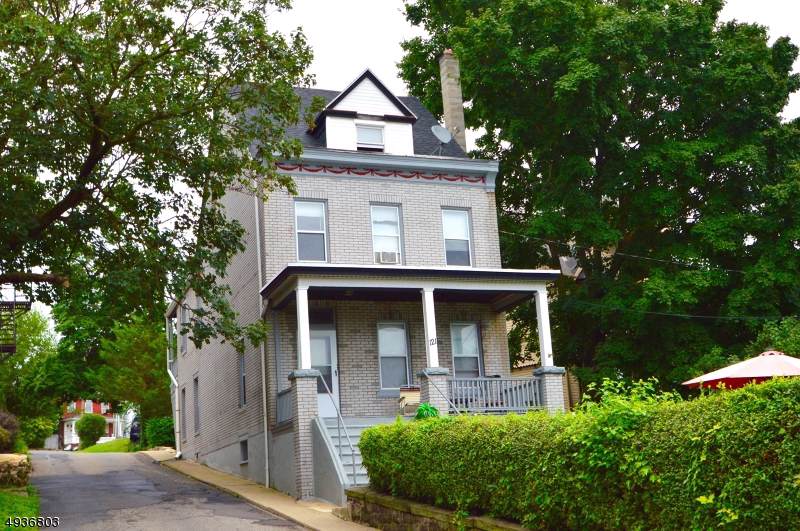 121 Washington St - Photo 1