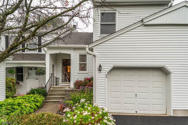 85 Carriage Ln - Photo 1