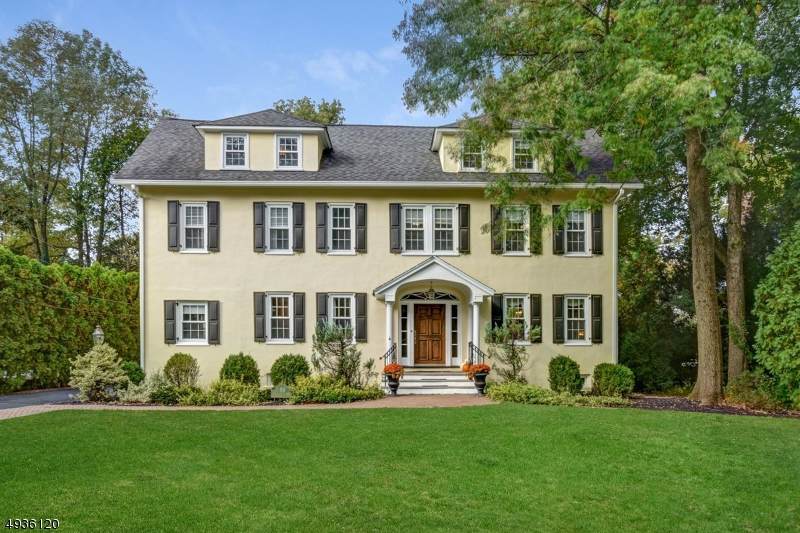 84 Woodland Ave - Photo 1