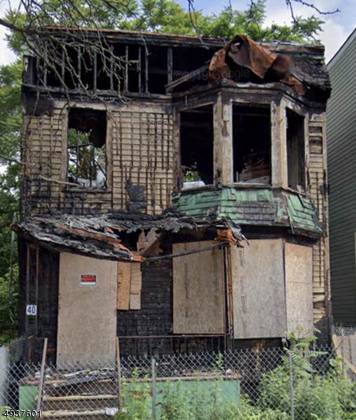 40 Tichenor Ter - Photo 1