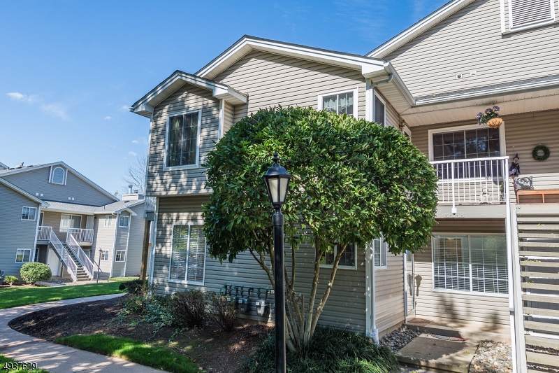 7 Pine Ct - Photo 1