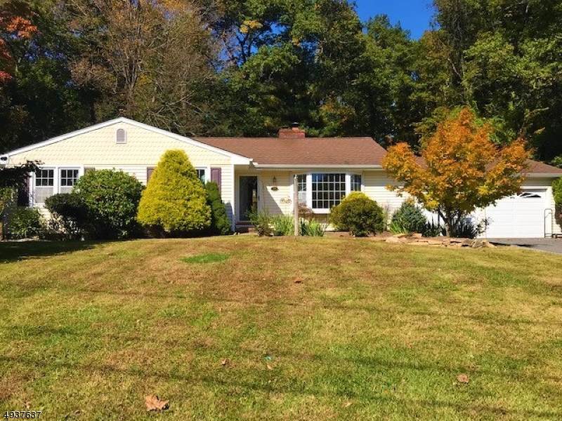 28 Hoffman Dr - Photo 1