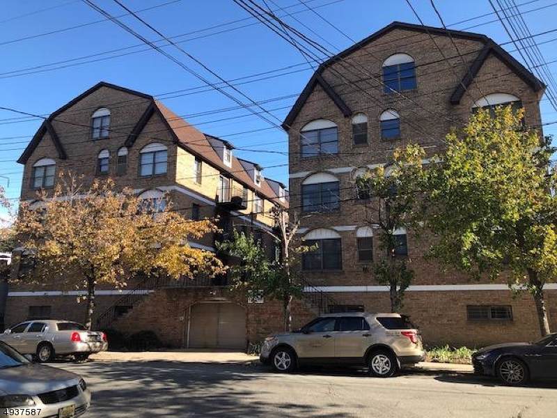 63 Rome St - Photo 1