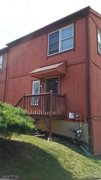233 Nesbit Ter - Photo 1