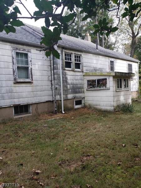 27 Liberty St - Photo 1