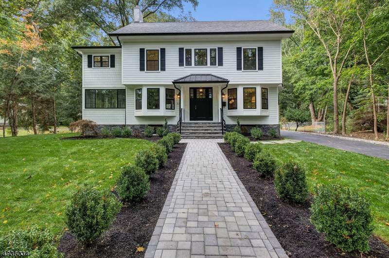 515 Grove Ter - Photo 1