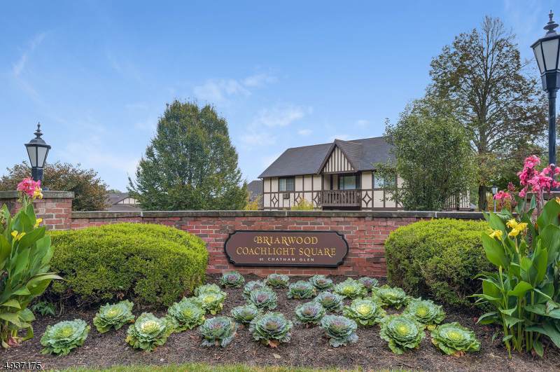 8 Sentinel Ct - Photo 1