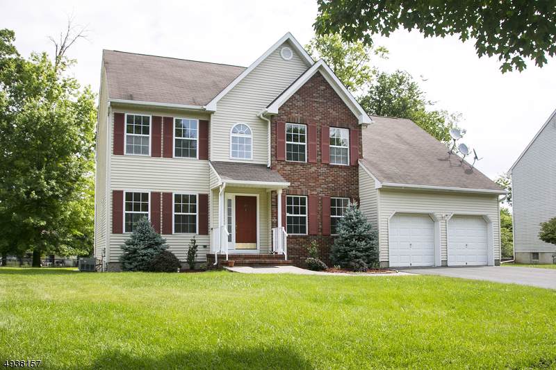 69 Carriage Dr - Photo 1