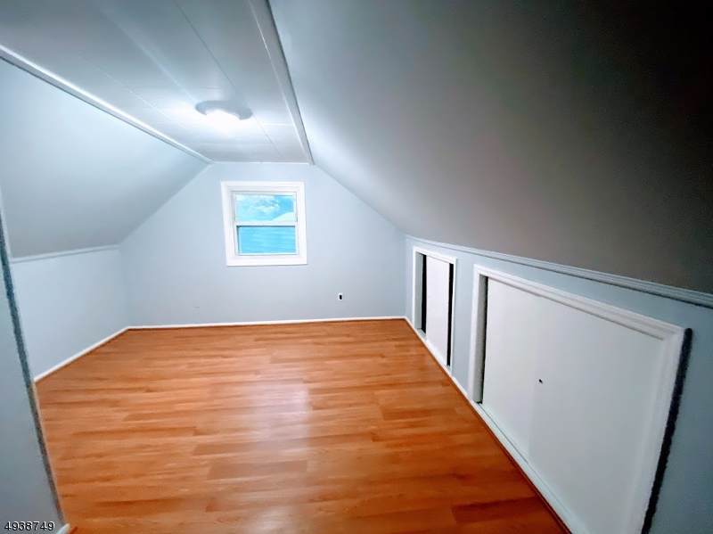 34 Bender Ave - Photo 1