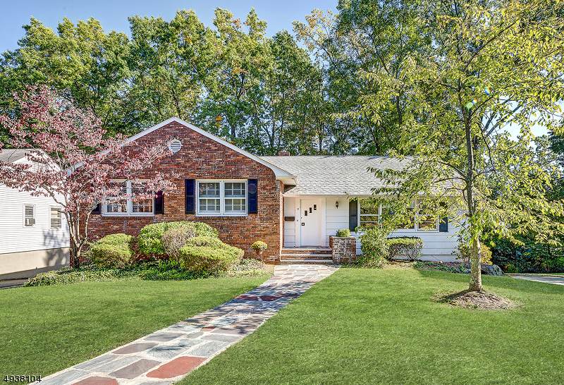 9 Hemlock Ct - Photo 1