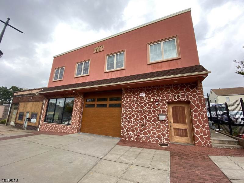 33 Washington Ave - Photo 1