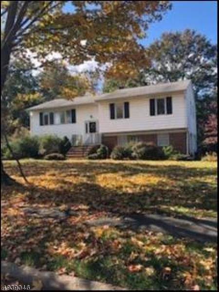 17 Doric Ave - Photo 1