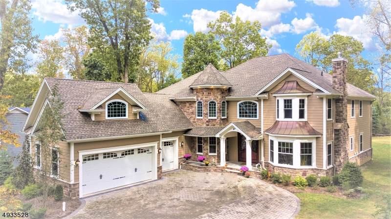 27 Inwood Rd - Photo 1