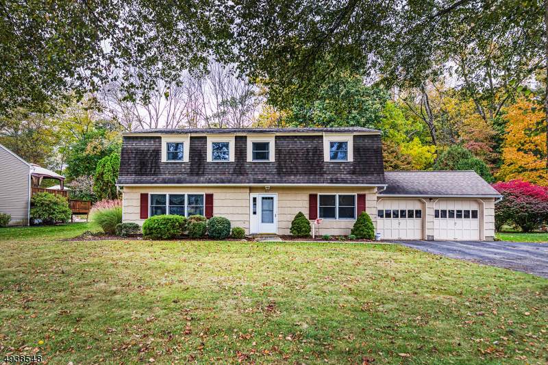 511 Hamilton Dr - Photo 1