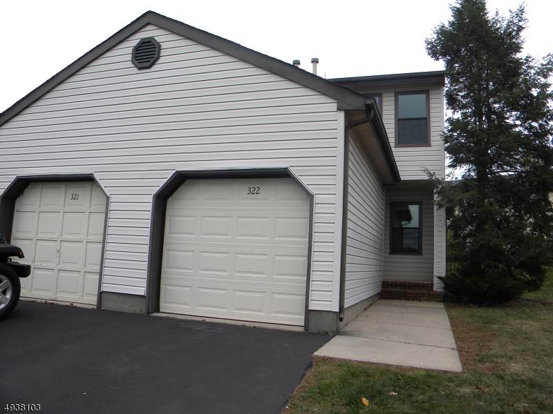322 Larch Ct - Photo 1