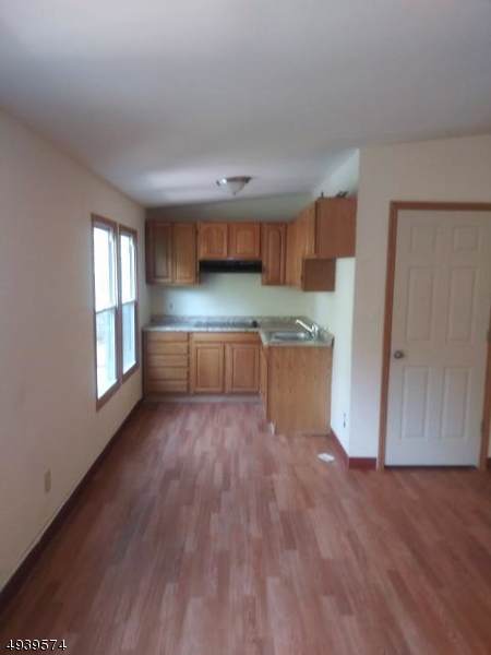 255 Aldine St - Photo 1