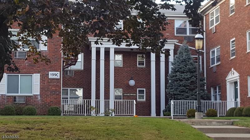 199 N Beverwyck Rd - Photo 1