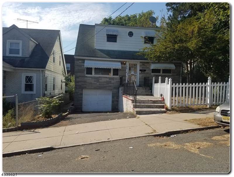 123 W Allen St - Photo 1