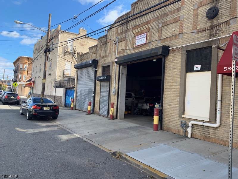 53 E Kinney St - Photo 1