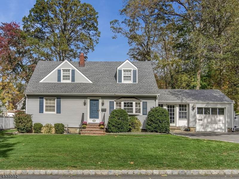 27 Laurel Pl - Photo 1