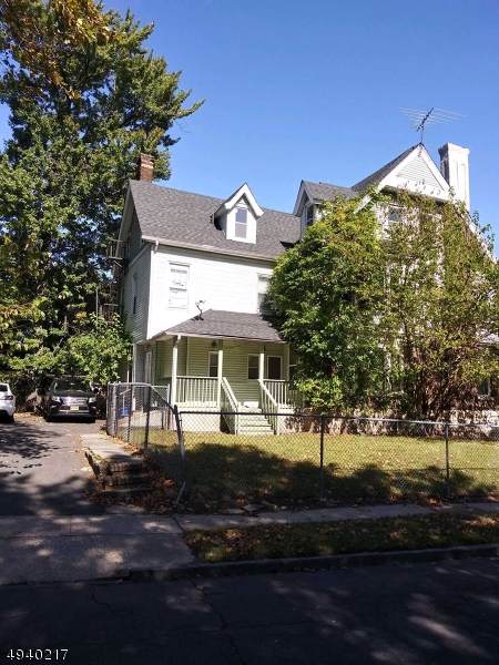 95 Hollywood Ave - Photo 1