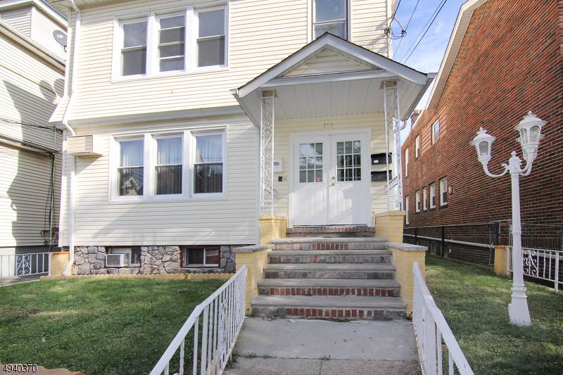 275 N 12Th St - Photo 1
