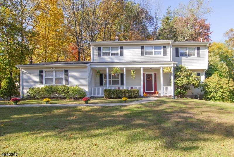 41 W Hanover Ave - Photo 1