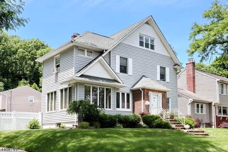 164 Pasadena Pl - Photo 1